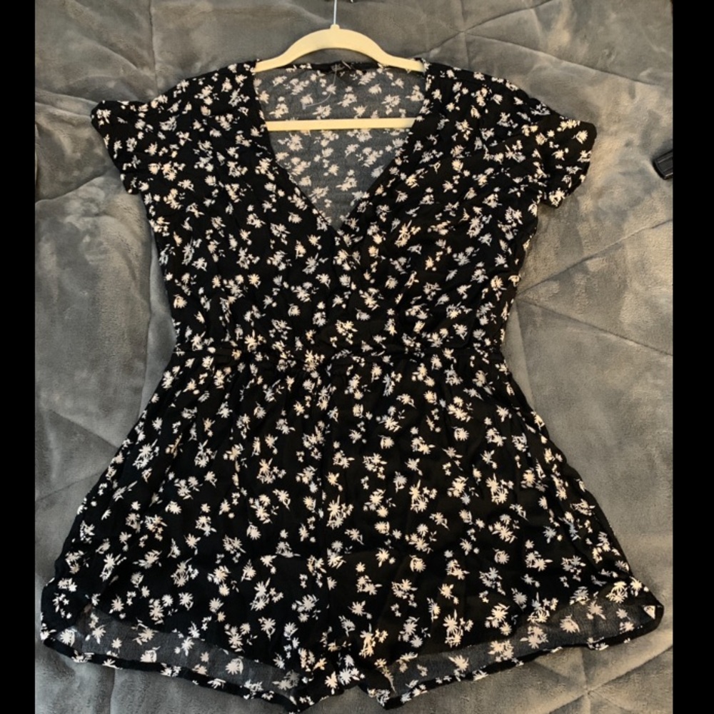 Flower print romper